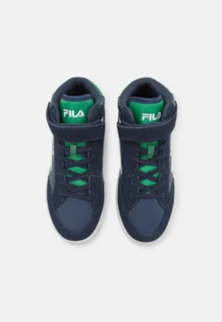 Fila Crew Mid Kids UnisexSneakers AlteNavy/Verdant Green Bambini Sneakers 1FI16D016-K11 -Negozio al dettaglio Fila 89b468fa4cd84fe7b3557fe72bf1ea0a scaled