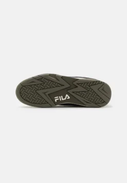 Fila Casim Sneakers BassePhantom/Olive Night Uomo Scarpe 1FI12O05I-K11 -Negozio al dettaglio Fila 8ac12db7676149c7b36627705acd5ffa scaled