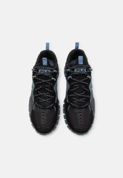 Fila Ray TracerSneakers BasseBlack/Infinity Uomo Sneaker 1FI12O05W-Q11 -Negozio al dettaglio Fila 8efe8b540e5c4d4da25fa0780165594b scaled