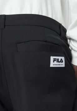 Fila Taizhou PantsPantaloniBlack Uomo Pantaloni 1FI22E03U-Q11 13 Fila Taizhou PantsPantaloniBlack Uomo Pantaloni 1FI22E03U-Q11 -Negozio al dettaglio Fila 9171631ca86c4440b35b1d509165059e scaled