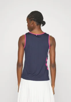 Fila Yule - Top - Navy 7 Fila Yule - Top - Navy -Negozio al dettaglio Fila 981e5ec738334e3ab8efd4937c08fcf4 scaled