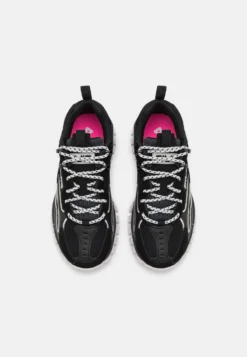 Fila Ray Tracer Tr2Sneakers BasseBlack/Nimbus Cloud Donna Sneakers 1FI11A0BG-Q11 -Negozio al dettaglio Fila 9ed77c663b084d059f4967f79be05856 scaled