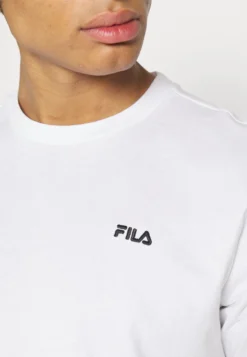 Fila Berloz Tee UnisexT-Shirt BasicBright White Uomo T-shirt E Polo 1FI22O06S-A11 -Negozio al dettaglio Fila a0ab935de2a9454aaf1d03a394246608 scaled
