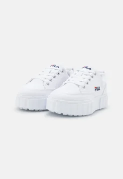 Fila SandblastSneakers BasseWhite Donna Scarpe 1FI11A07S-A11 -Negozio al dettaglio Fila a1513bb236394f6db38e237a025ab480 scaled