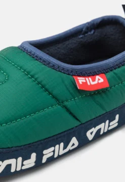 Fila Comfider Kids UnisexPantofoleGreen/Navy Bambini Pantofole 1FI16L002-M11 11 Fila Comfider Kids UnisexPantofoleGreen/Navy Bambini Pantofole 1FI16L002-M11 -Negozio al dettaglio Fila a3fd46a809be4cd8a63cab63d532095e scaled