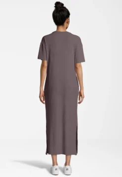 Fila Apparel Capri Vestito Di MaglinaSparrow Donna Abbigliamento 1FI41L00P-O11 -Negozio al dettaglio Fila a4aff5a286184345906f371306ee7613 scaled