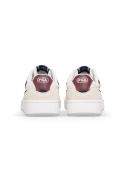Fila Footwear Sevaro S - Sneakers Basse - White/Tawny Port 9 Fila Footwear Sevaro S - Sneakers Basse - White/Tawny Port -Negozio al dettaglio Fila a5c6b4c379f74f35b488518d60d59386 scaled