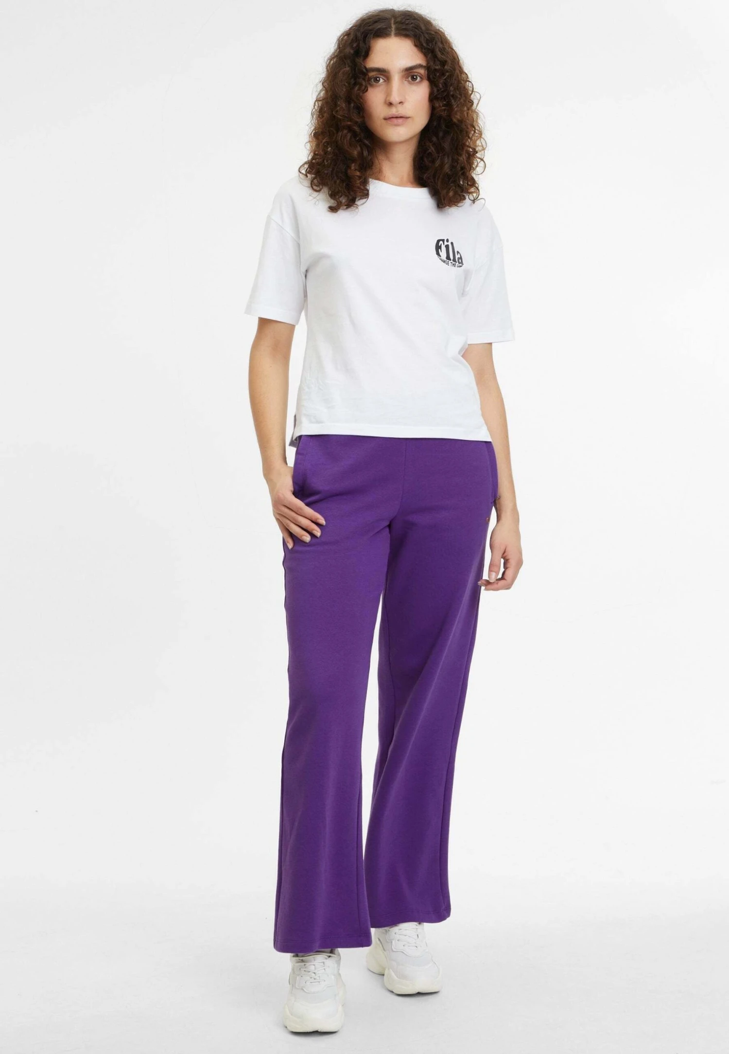 Fila BreidenbachPantaloni SportiviViolett Donna Pantaloni 1FI21A040-I11 2 Fila BreidenbachPantaloni SportiviViolett Donna Pantaloni 1FI21A040-I11 - immagine 2