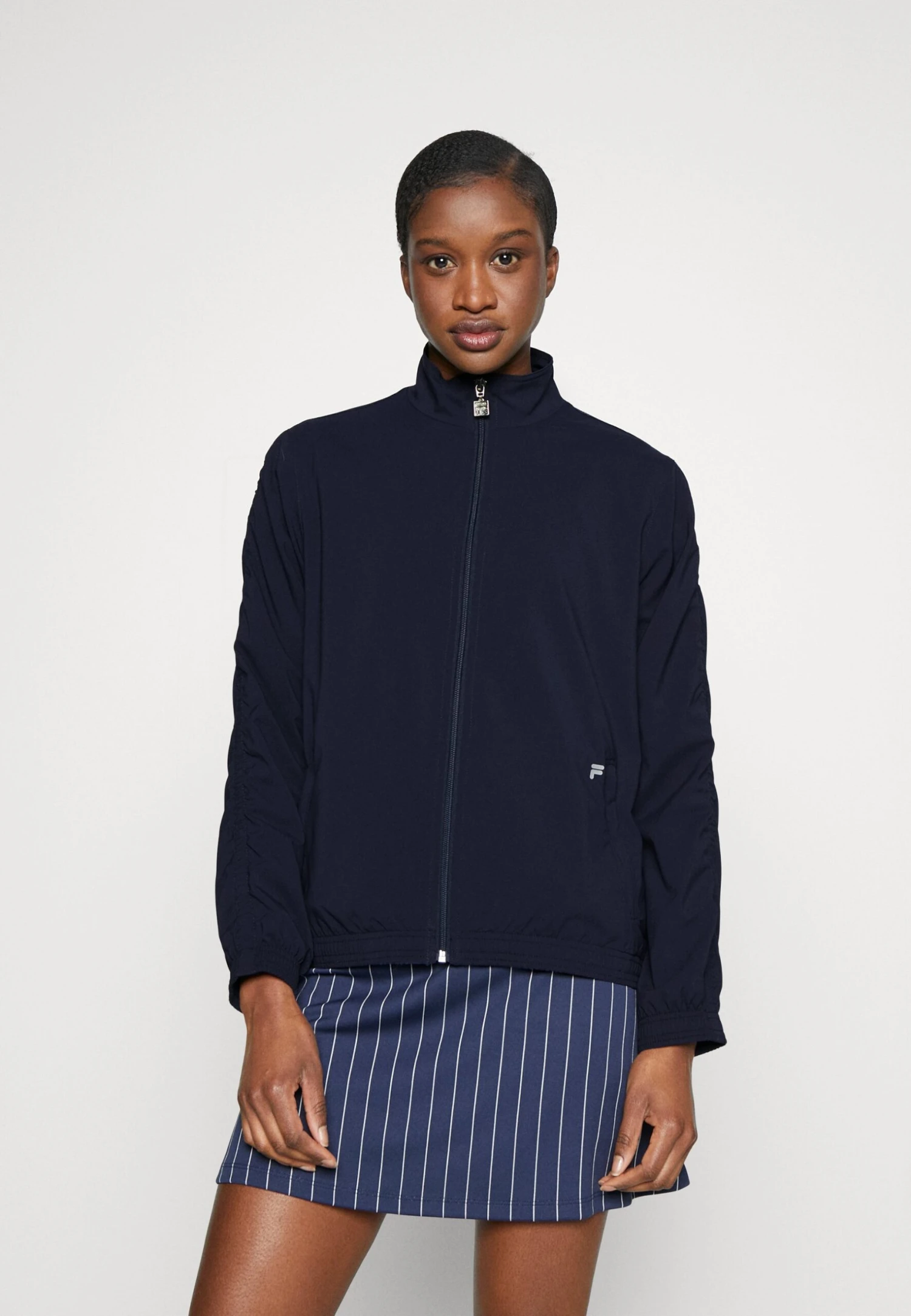 Fila Jacket PetraGiacca SportivaNavy Donna Abbigliamento 1FI41F016-K11 1 Fila Jacket PetraGiacca SportivaNavy Donna Abbigliamento 1FI41F016-K11