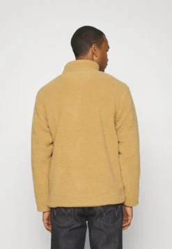 Fila Braunlage Jacket Unisex - Giacca In Pile - Beige -Negozio al dettaglio Fila a71fecad782e400b8fd884f13541cf02 scaled