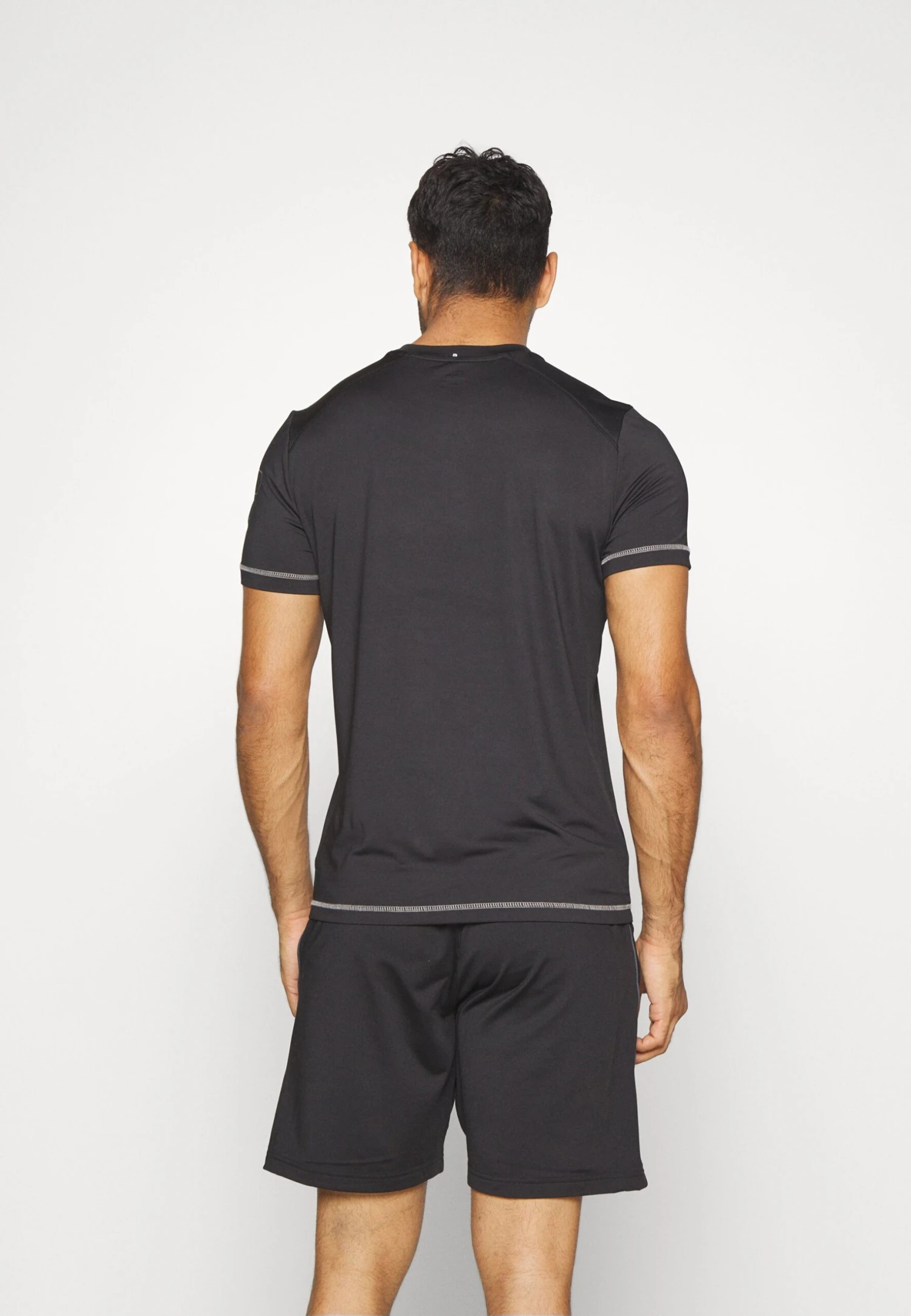 Fila MoritzT-Shirt Con StampaBlack Uomo T-shirt E Polo 1FI42D04L-Q11 3 Fila MoritzT-Shirt Con StampaBlack Uomo T-shirt E Polo 1FI42D04L-Q11 - immagine 3