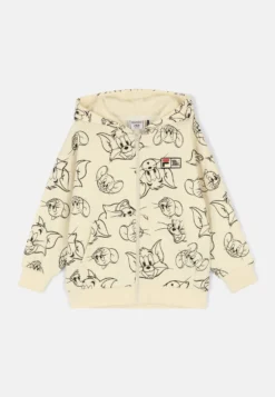 Fila Apparel Tulsa Aop Felpa Con CappuccioEgret Tom & Jerry Aop Bambini Pullover & Cardigan 1FI21000Q-A11 7 Fila Apparel Tulsa Aop Felpa Con CappuccioEgret Tom & Jerry Aop Bambini Pullover & Cardigan 1FI21000Q-A11 -Negozio al dettaglio Fila adc7f8de733c43e383d2055165ff76db scaled