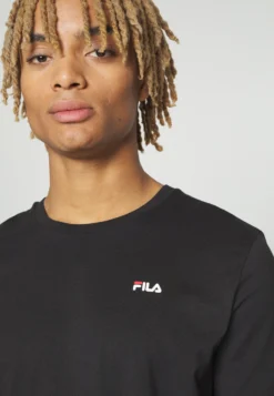 Fila Brod Tee 2 PackT-Shirt BasicBlack/Bright White Uomo T-shirt E Polo 1FI22O057-Q12 15 Fila Brod Tee 2 PackT-Shirt BasicBlack/Bright White Uomo T-shirt E Polo 1FI22O057-Q12 -Negozio al dettaglio Fila ae2bf737e0074eaca22af6f74d2bf1e4 scaled