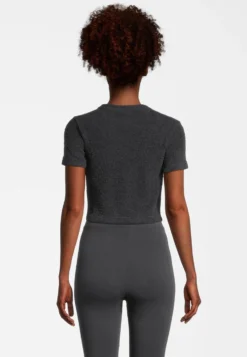 Fila Cambrai Cropped TeeT-Shirt SportPhantom Donna Abbigliamento 1FI41D04U-C11 -Negozio al dettaglio Fila ae5d0901868f46d8b4803d34fb545452 scaled