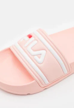 Fila Morro BayCiabattinePale Rosette Bambini Sandali 1FI16G003-J11 -Negozio al dettaglio Fila af406fae0ce84acb93f20da3119aef85 scaled