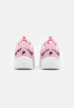 Fila Strada Kids TeensSneakers BasseSilver Pink Bambini Sneakers 1FI13D01A-J12 8 Fila Strada Kids TeensSneakers BasseSilver Pink Bambini Sneakers 1FI13D01A-J12 -Negozio al dettaglio Fila bbf45958418042eabab9fc6b505600a7 scaled