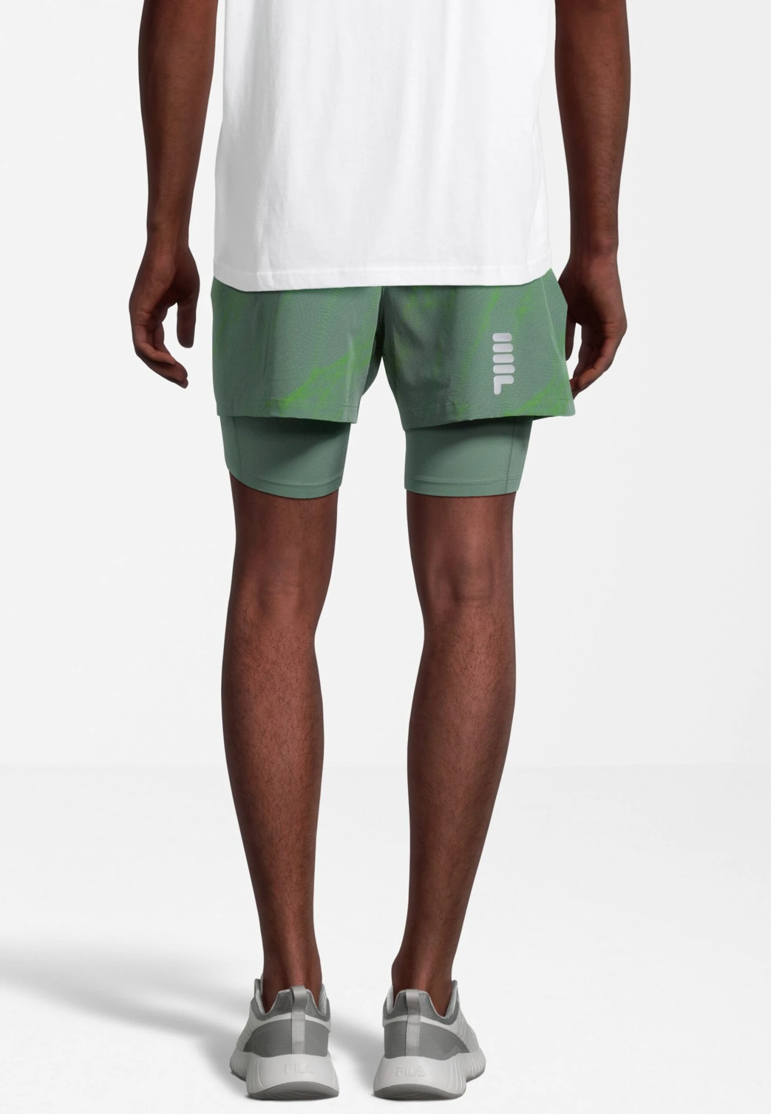 Fila Roanoke AopPantaloncini SportiviJasmine Green Mars Aop Uomo Abbigliamento 1FI42E03D-M11 3 Fila Roanoke AopPantaloncini SportiviJasmine Green Mars Aop Uomo Abbigliamento 1FI42E03D-M11 - immagine 3