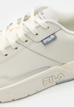 Fila Avenida - Sneakers Basse - Marshmallow 11 Fila Avenida - Sneakers Basse - Marshmallow -Negozio al dettaglio Fila c683d77599014aba9c17caaff04bdee3 scaled