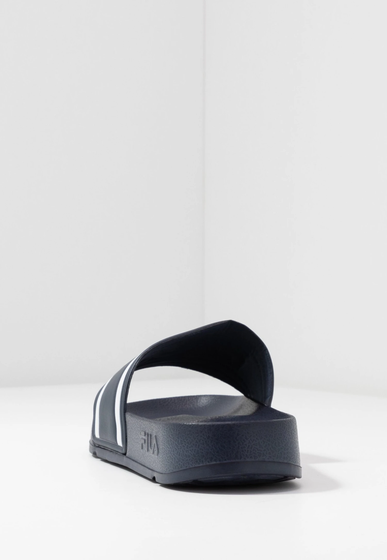 Fila Morro BayInfradito Da BagnoDress Blue Donna Per Il Mare 1FI11A02I-K11 6 Fila Morro BayInfradito Da BagnoDress Blue Donna Per Il Mare 1FI11A02I-K11 - immagine 6