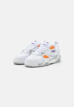 Fila Casim - Sneakers Basse - White/Gray/Violet -Negozio al dettaglio Fila ca4feca573a84ded8cdf0f087bce6cc1 scaled