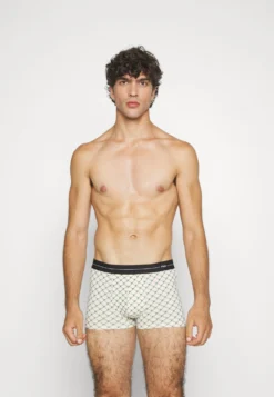 Fila Boxershorts 3 PackCulotteDark Olive/New Cream Uomo Intimo 1FI82O01M-N11 -Negozio al dettaglio Fila cc735233006b49af9c41efcd9fb86ed3 scaled