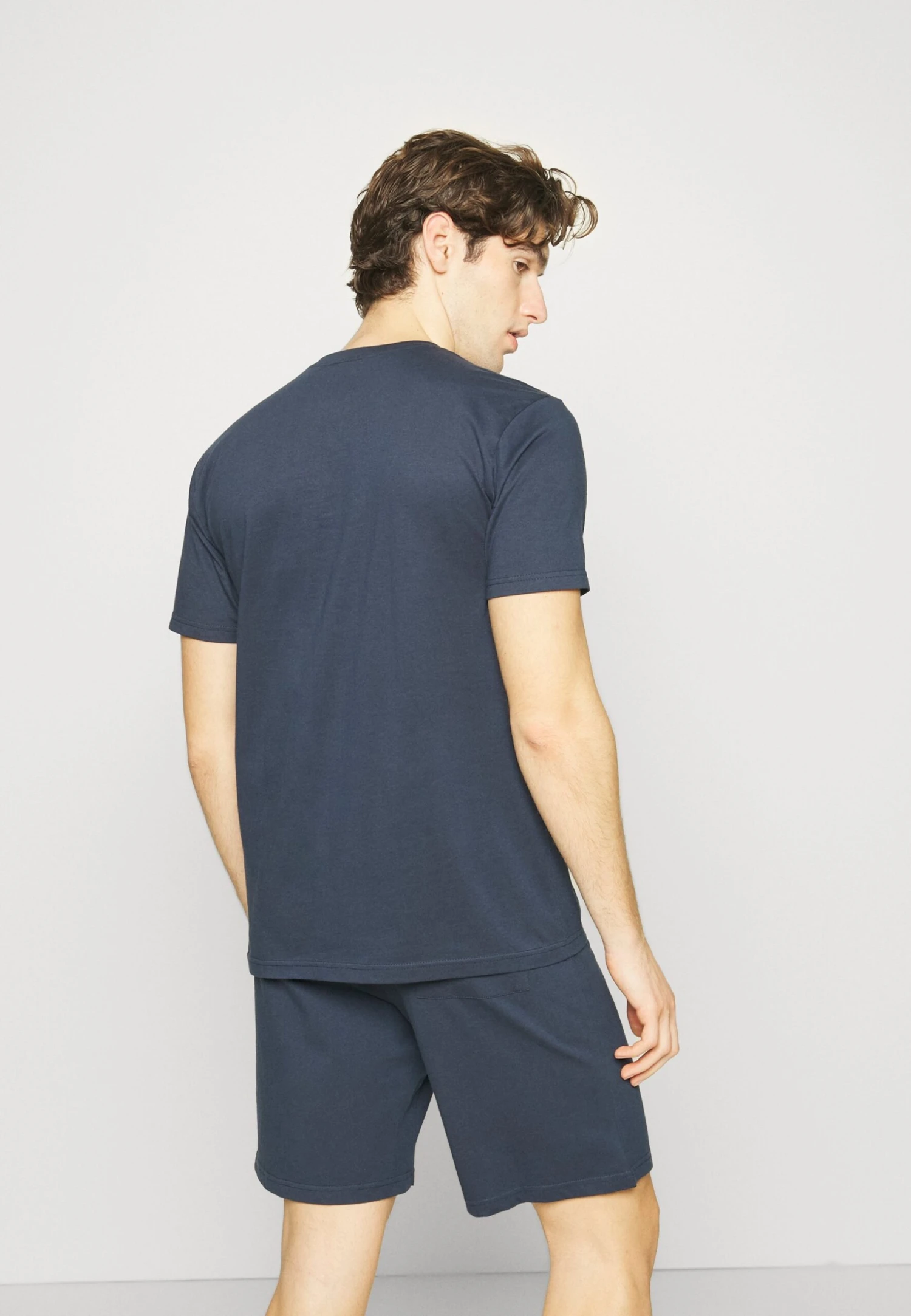 Fila Man PigiamaNavy Uomo Per La Notte 1FI82M00R-K11 3 Fila Man PigiamaNavy Uomo Per La Notte 1FI82M00R-K11 - immagine 3