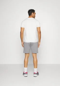 Fila JannisT-Shirt BasicWhite Alyssum Uomo T-shirt E Polo 1FI42D04P-A11 -Negozio al dettaglio Fila d6fcf48fbd3e44a3bee07721295e9d5a scaled