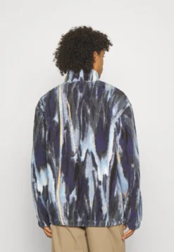 Fila Couzeix Zipper Jacket UnisexGiacca In PileBlue Donna Felpe 1FI21001C-T11 -Negozio al dettaglio Fila deb70ef073944a03a9c95aa08b29e625 scaled