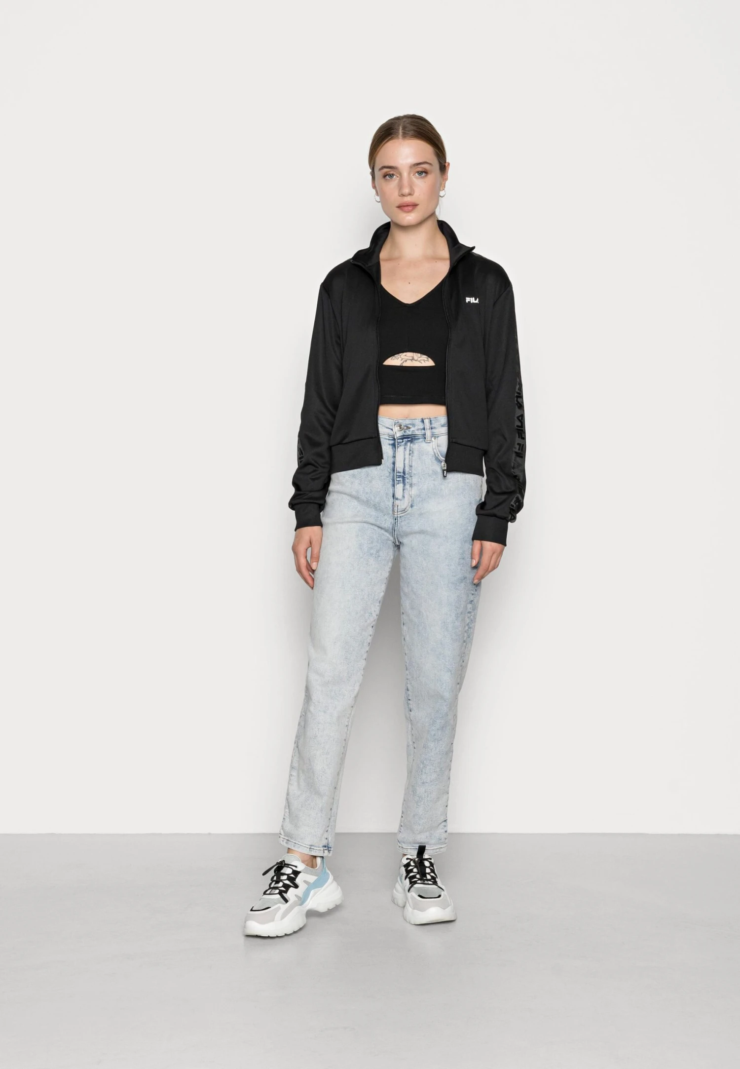 Fila Netis Track JacketGiacca SportivaBlack Donna Giacche E Blazer 1FI21G01G-Q11 2 Fila Netis Track JacketGiacca SportivaBlack Donna Giacche E Blazer 1FI21G01G-Q11 - immagine 2