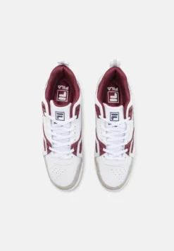 Fila Casim- Sneakers Basse - White/Tawny Port -Negozio al dettaglio Fila ee26b4486d0646609f2c0010b939c11d scaled