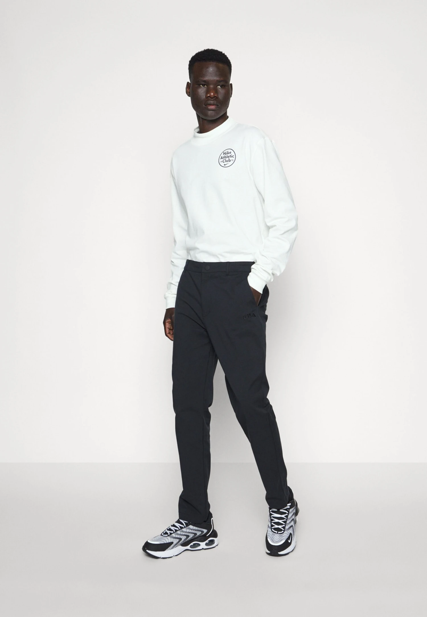 Fila Taizhou PantsPantaloniBlack Uomo Pantaloni 1FI22E03U-Q11 4 Fila Taizhou PantsPantaloniBlack Uomo Pantaloni 1FI22E03U-Q11 - immagine 4