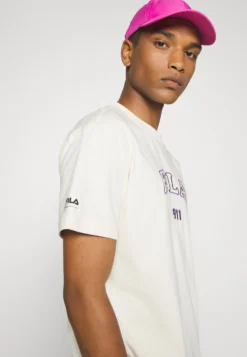 Fila Tripoli UnisexT-Shirt Con StampaWhitecap Gray Donna T-shirt E Top 1FI210013-C11 -Negozio al dettaglio Fila f515db246cf546c9a0c74668af61170b scaled