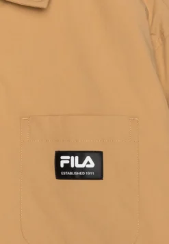 Fila Traunreut Streetwear UnisexGiacca Da Mezza StagioneIced Coffee Bambini Abbigliamento Outwear 1FI26L00R-O11 -Negozio al dettaglio Fila f63ff0f73c8844f09dd4c43f8764a2d5 scaled