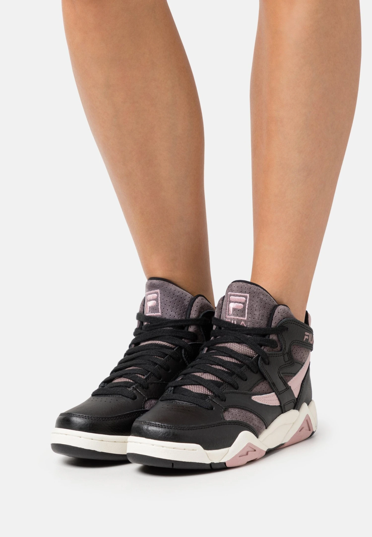 Fila SquadSneakers AltePlum Truffle Donna Sneakers 1FI11A0DB-I11 1 Fila SquadSneakers AltePlum Truffle Donna Sneakers 1FI11A0DB-I11