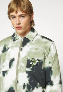 Fila Cossonay Light Padded JacketGiacca Da Mezza StagioneGreen Uomo Giacche 1FI22T03M-T11 -Negozio al dettaglio Fila fc7f8a7909d84099b13cf1593a0d186a scaled