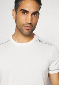 Fila JannisT-Shirt BasicWhite Alyssum Uomo T-shirt E Polo 1FI42D04P-A11 -Negozio al dettaglio Fila fc972e008740408daf5559813e3b35b9 scaled